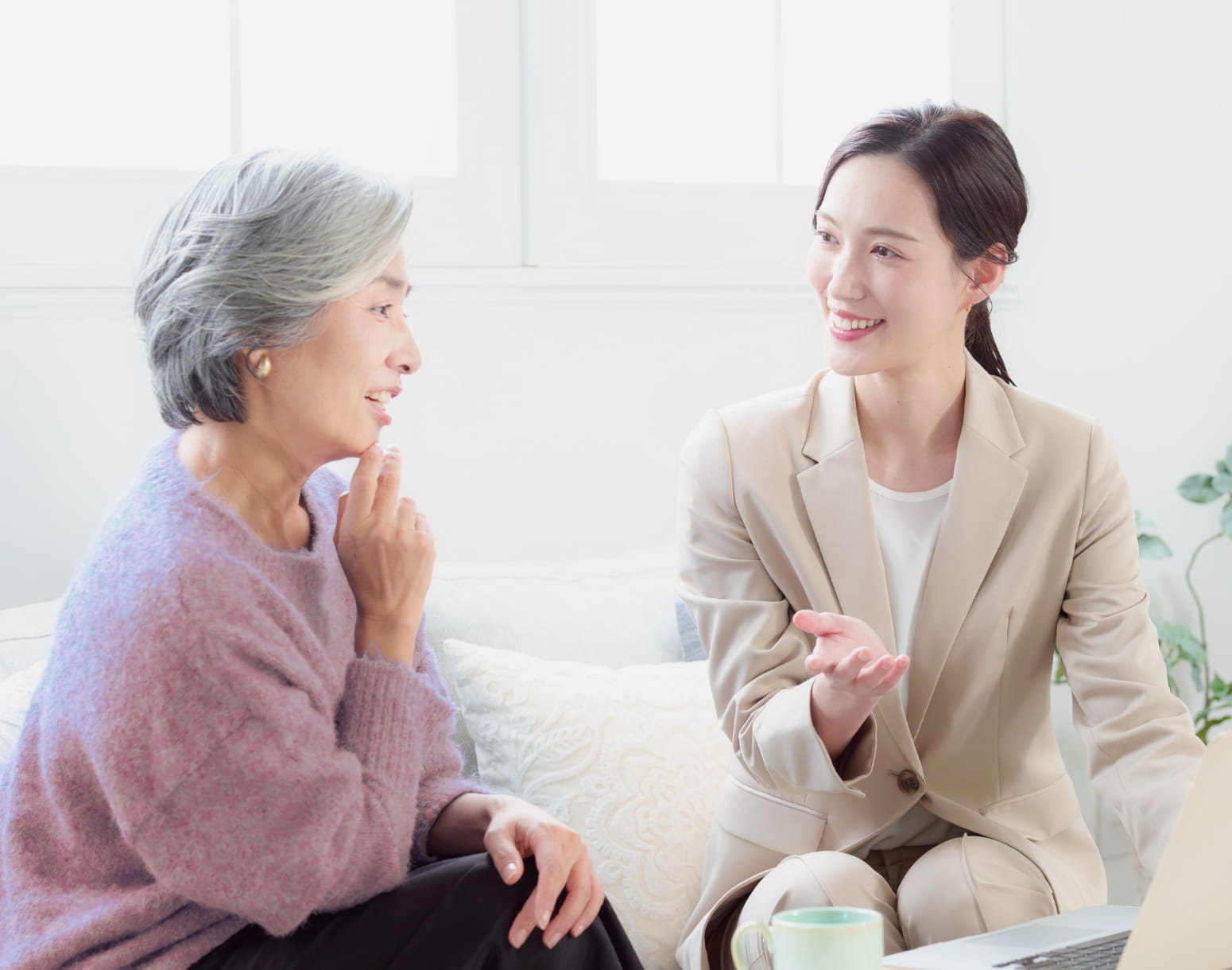 相談する様子